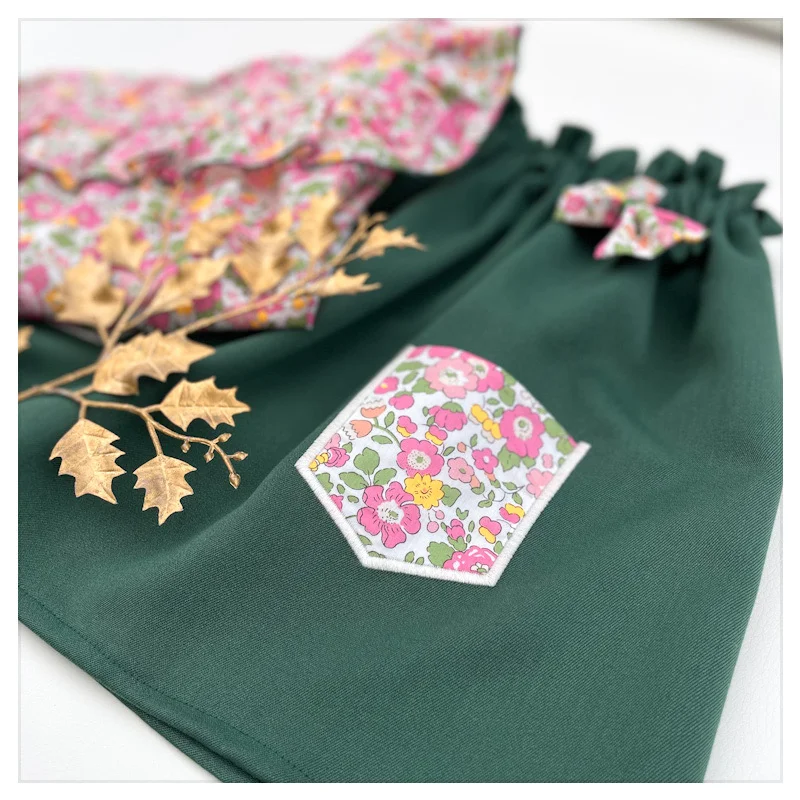 Jupe Louisette gabardine de viscose et Liberty Betsy pêche fluo