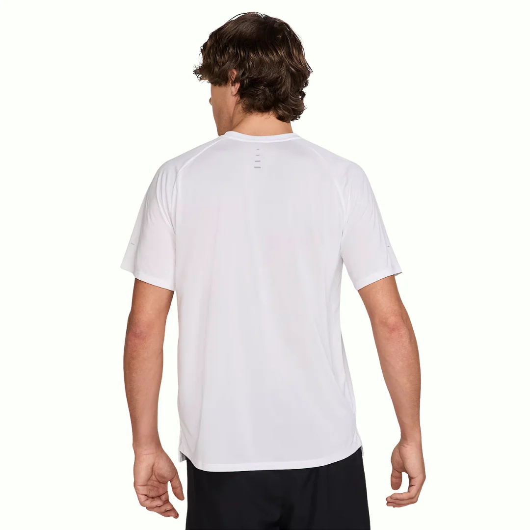 Nike Stride Dri-FIT ADV Short-Sleeve Running Top (Homme) – Image 2