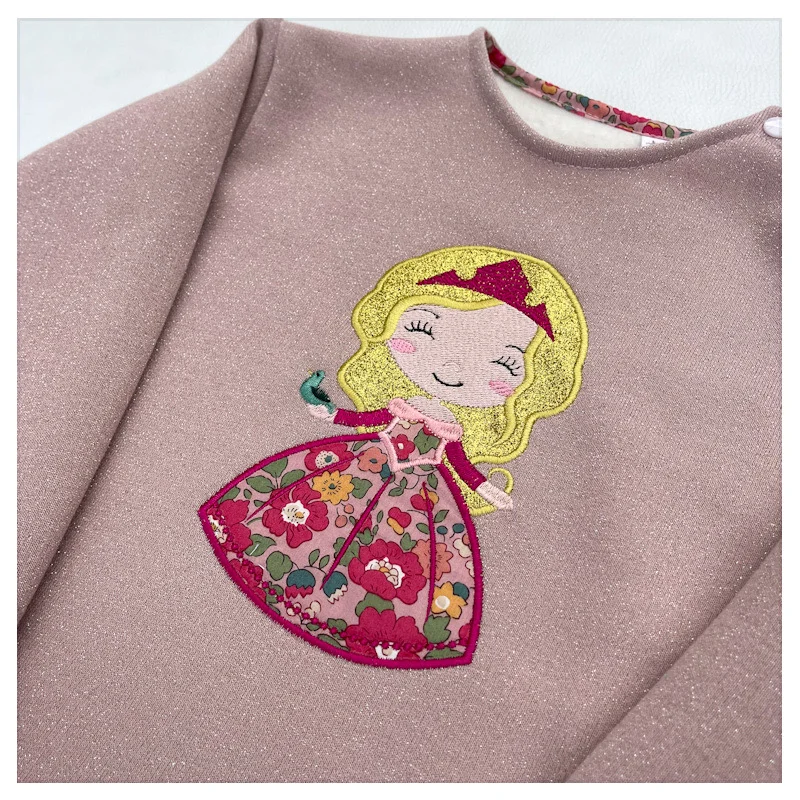 Sweat molletonné pailleté rose et liberty Betsy meadow rose broderie Aurore – Image 2