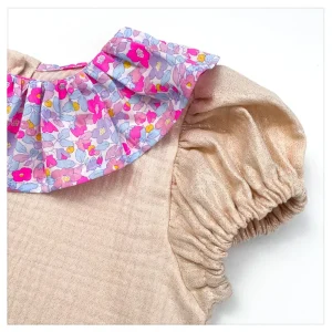 Blouse gaze pailletée latte et Liberty Betsy berry giggle