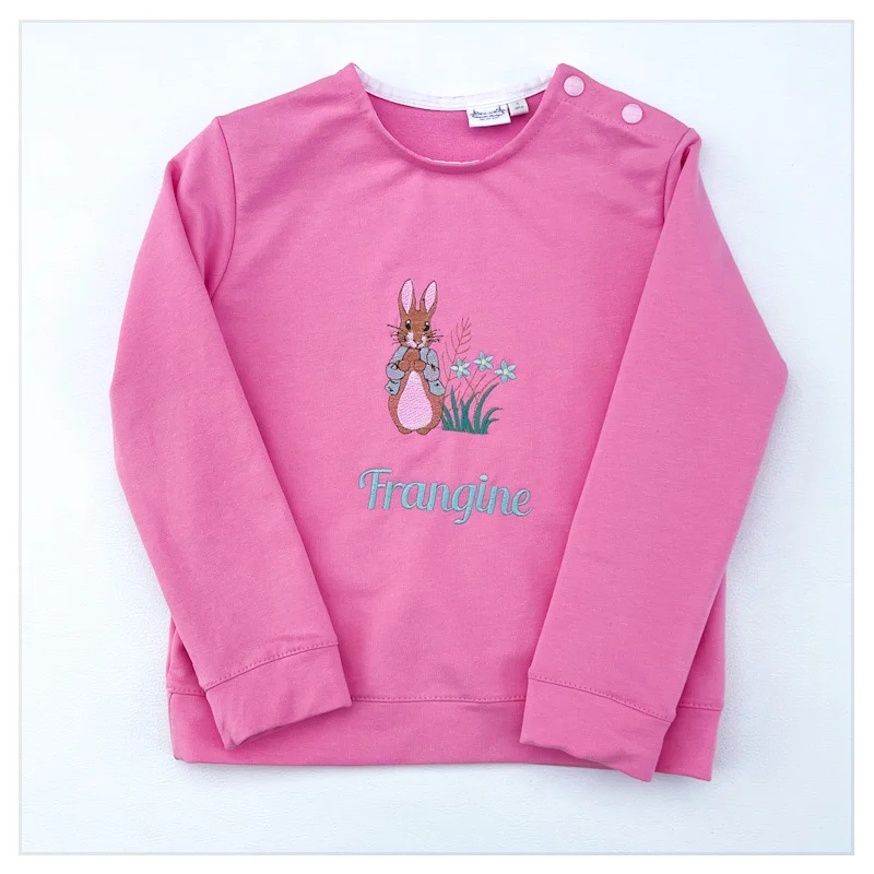 Sweat rose bonbon broderie Pierre Lapin Beatrix Potter – Image 3