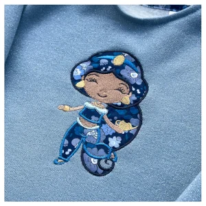 Sweat molletonné pailleté bleu ciel et liberty Betsy meadow abyss broderie Jasmine