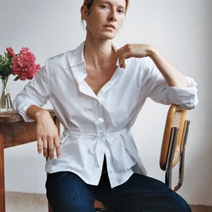La Chemise Nouée