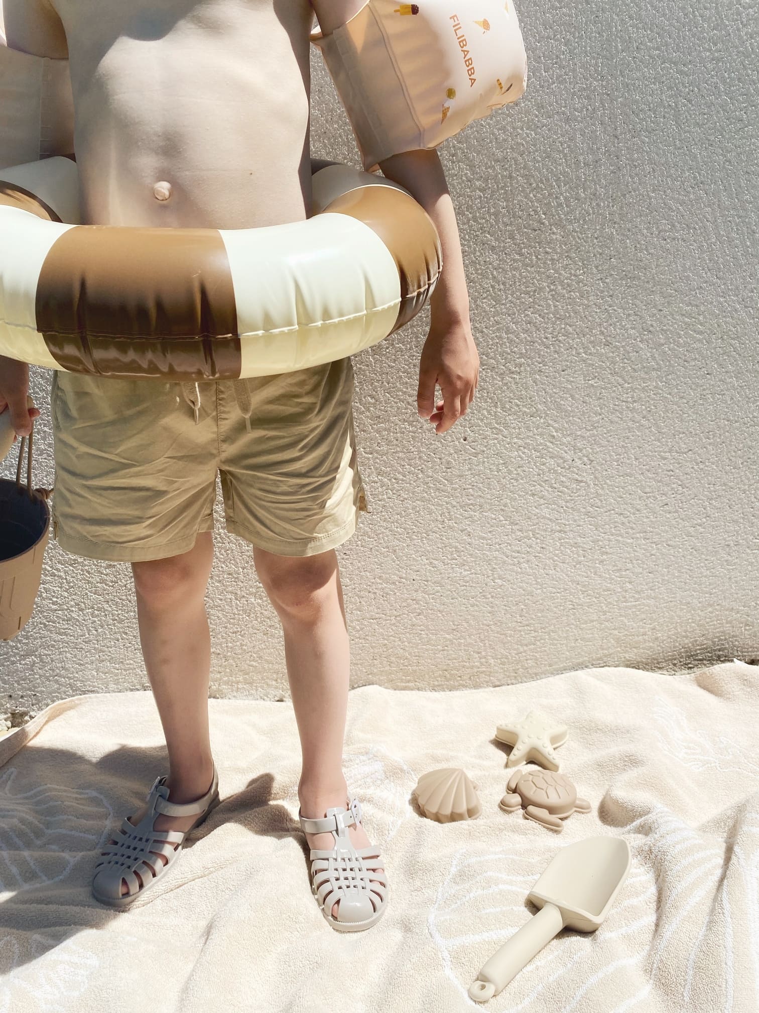 Short de bain garçon | Beige – Lil’ Atelier – Image 4